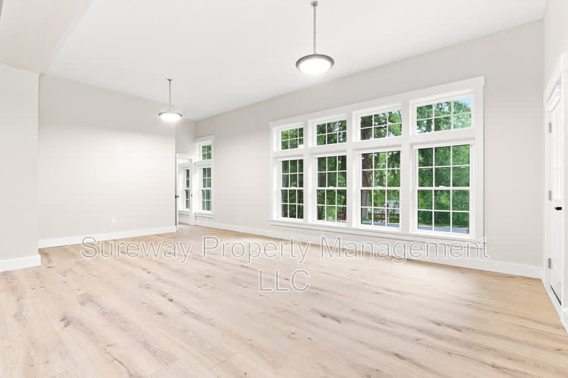 5565 Pennell Road – photo 3