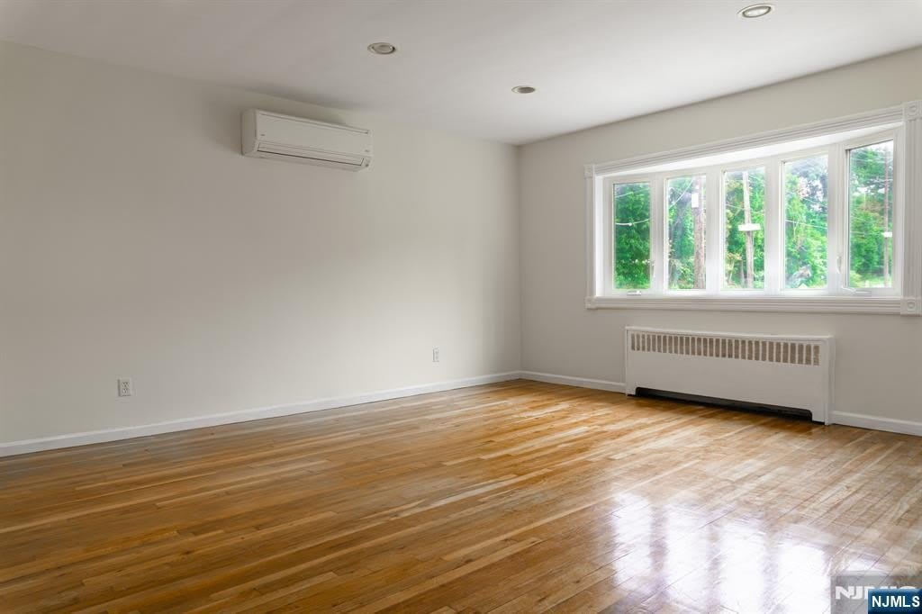218 Brinkerhoff Avenue – photo 4