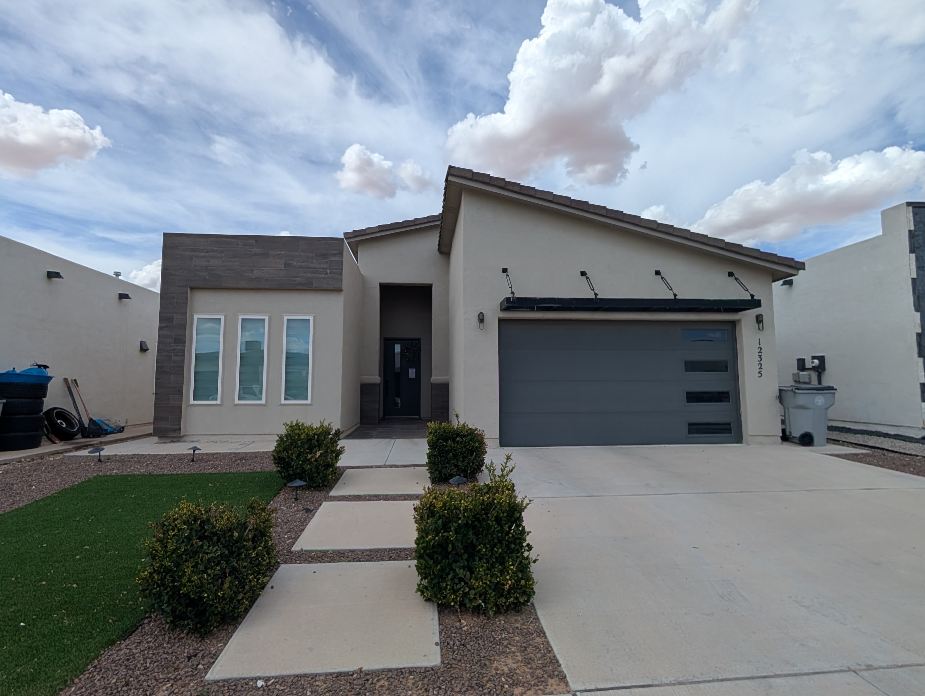 12325 Desert Pine Avenue – photo 1