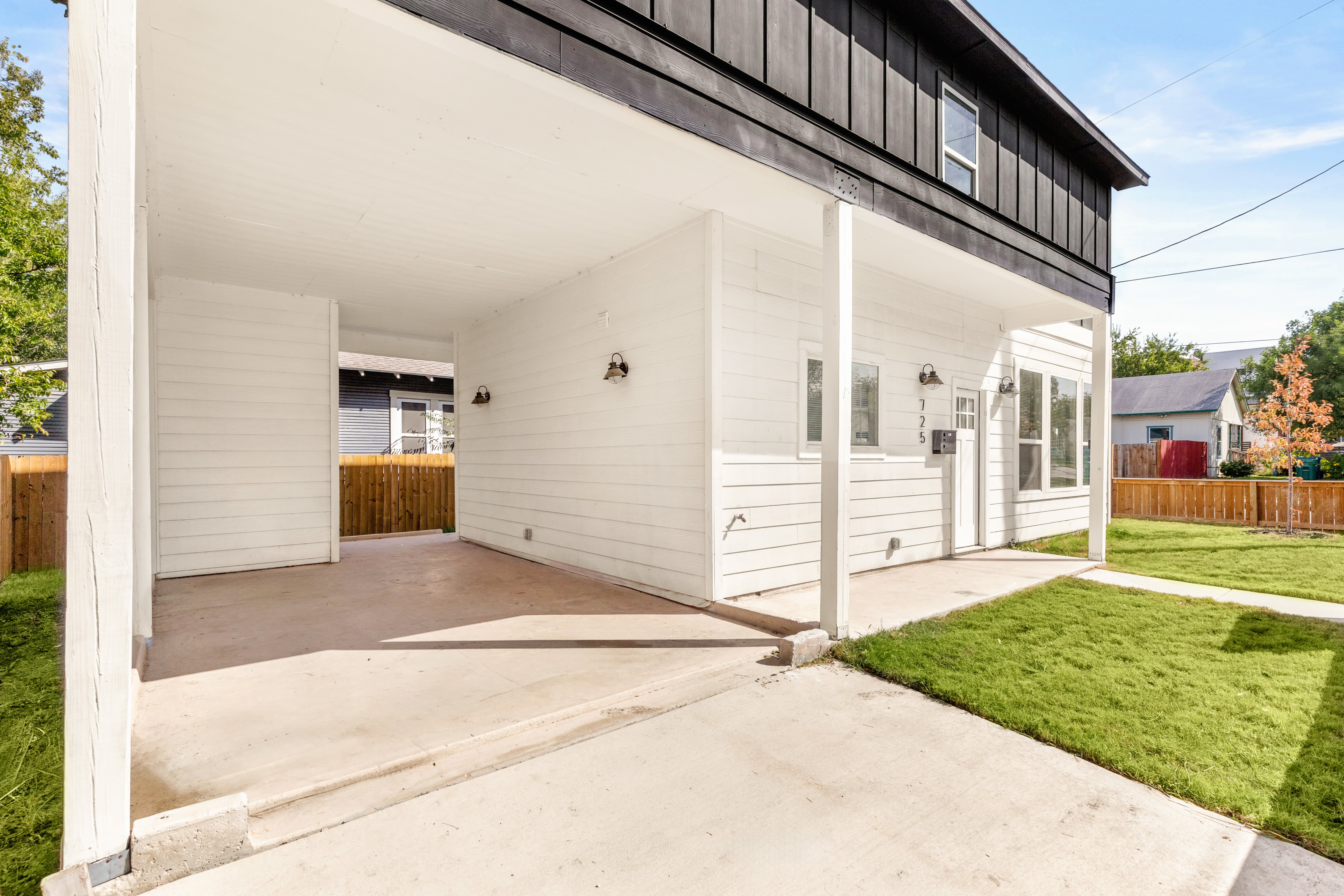 725 Virginia Blvd – photo 3