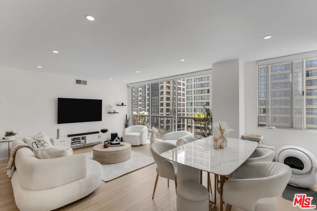 10747 Wilshire Blvd – photo 3