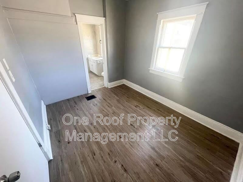 447 N Lawndale Ave – photo 4