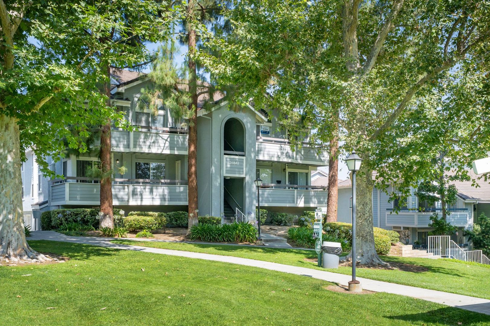 Great Location overlooking park and pool – photo 2