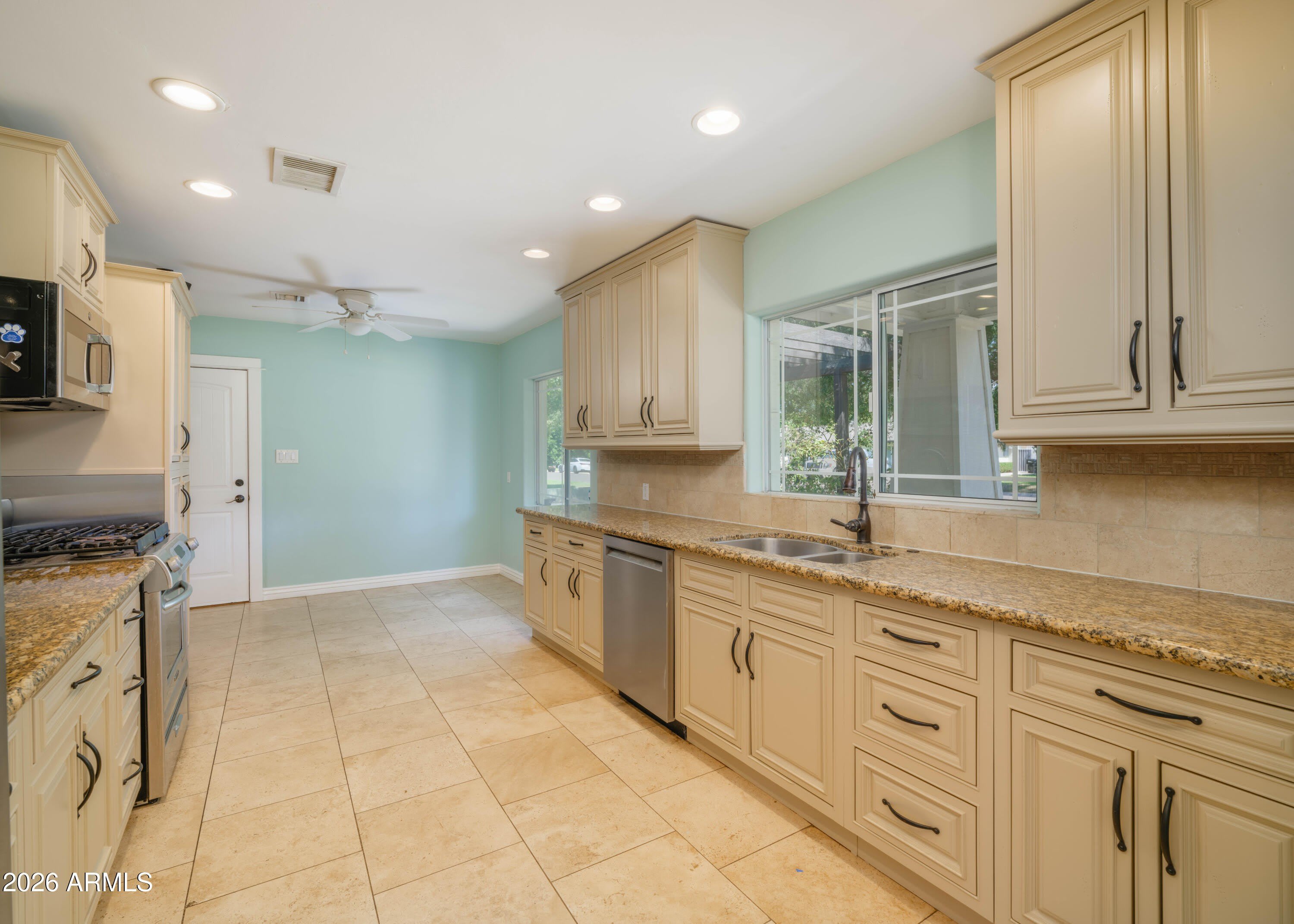 121 W ORCHID Lane – photo 3