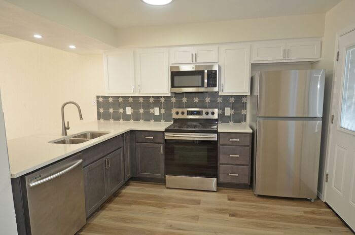 3713 North Street Charles Street – photo 5