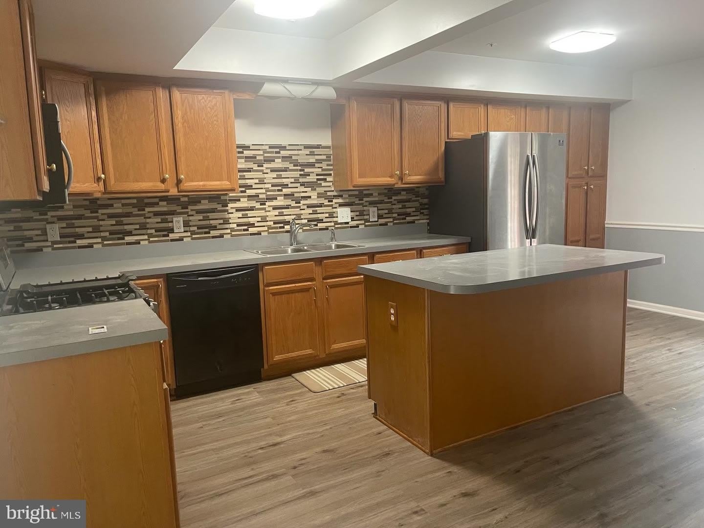 1323 LINDSAY LN – photo 4