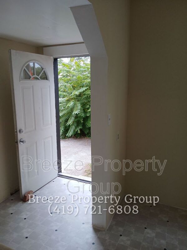 627 Brice Ave – photo 2