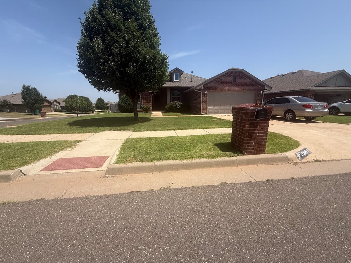 11309 Northwest 99th Street – photo 1