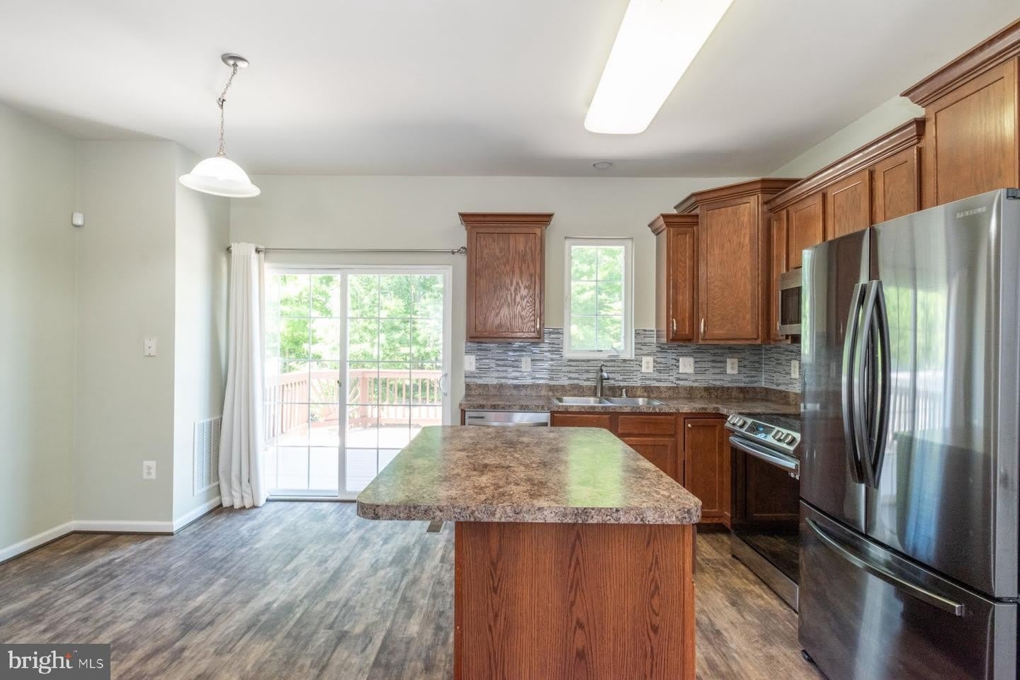 6810 WARFIELD ST – photo 5
