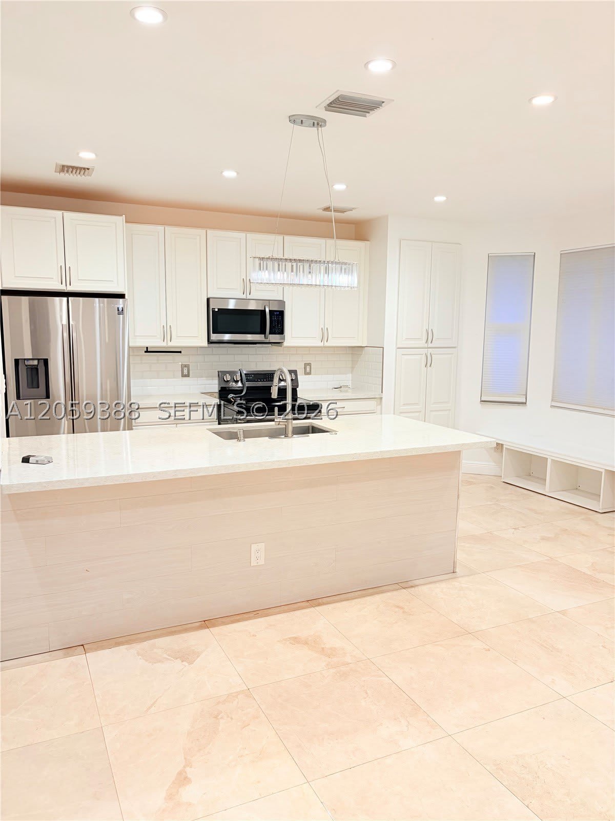 1581 SW 106 AVE – photo 5
