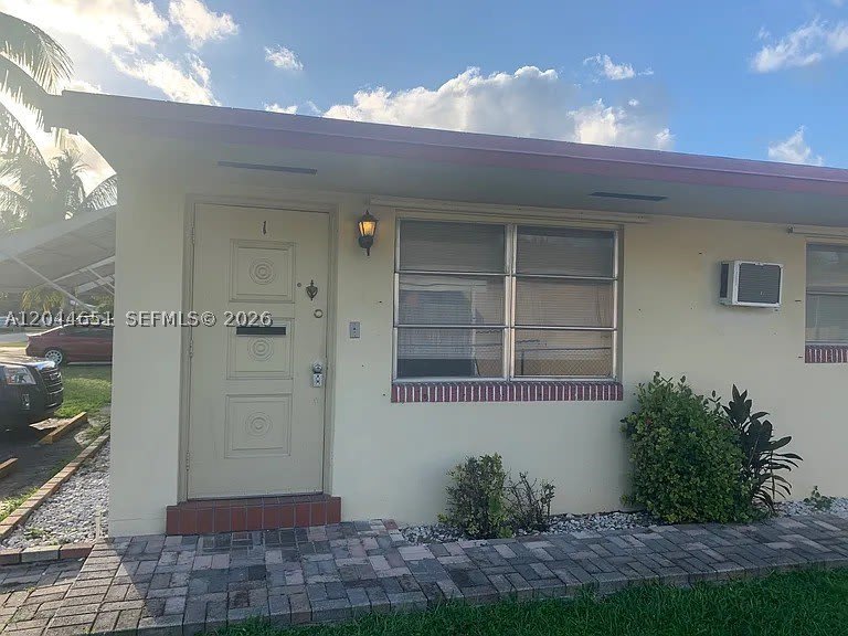 2407 Mckinley St – photo 3
