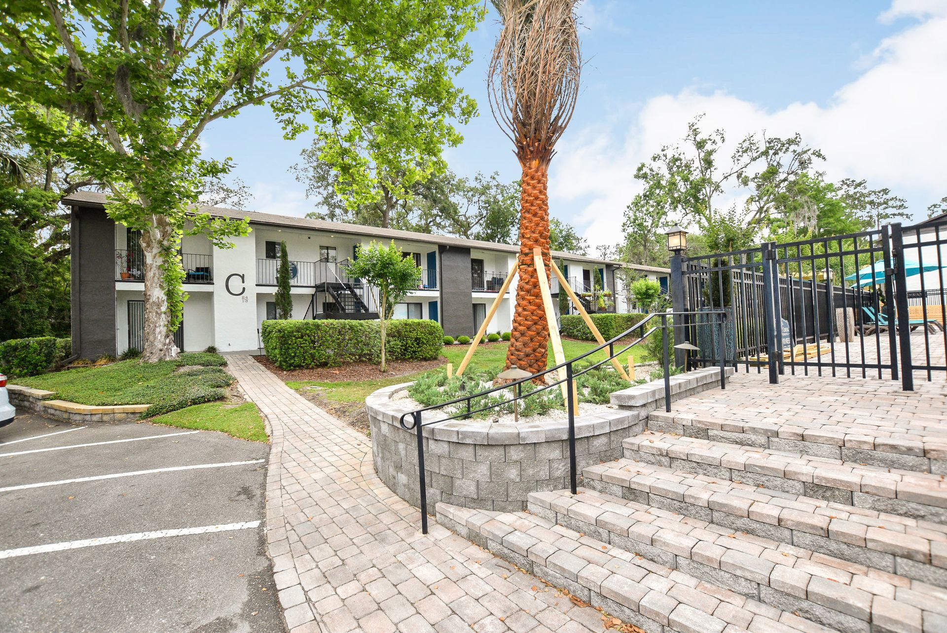 Silver Creek Apartments – photo 3