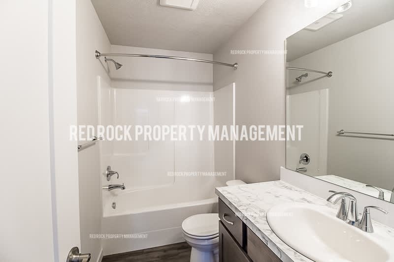 203 South Woodlawn Lane – photo 4