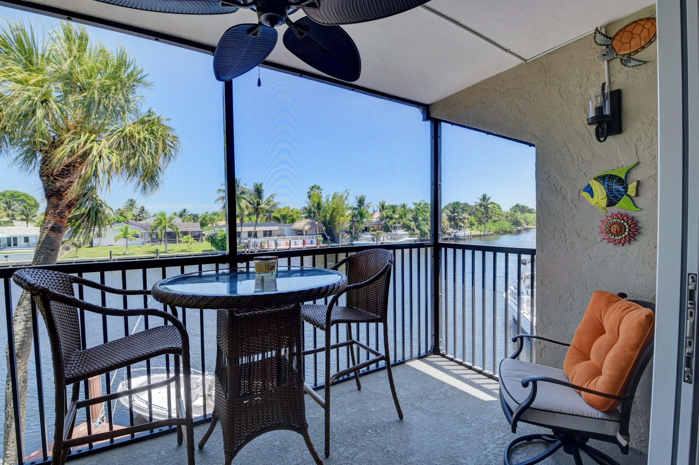19 Royal Palm Way – photo 1