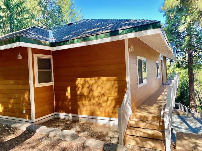13055 Summit Ridge Drive – photo 2
