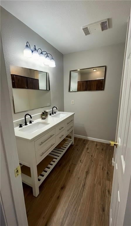 4805 Shadowbend Drive – photo 5