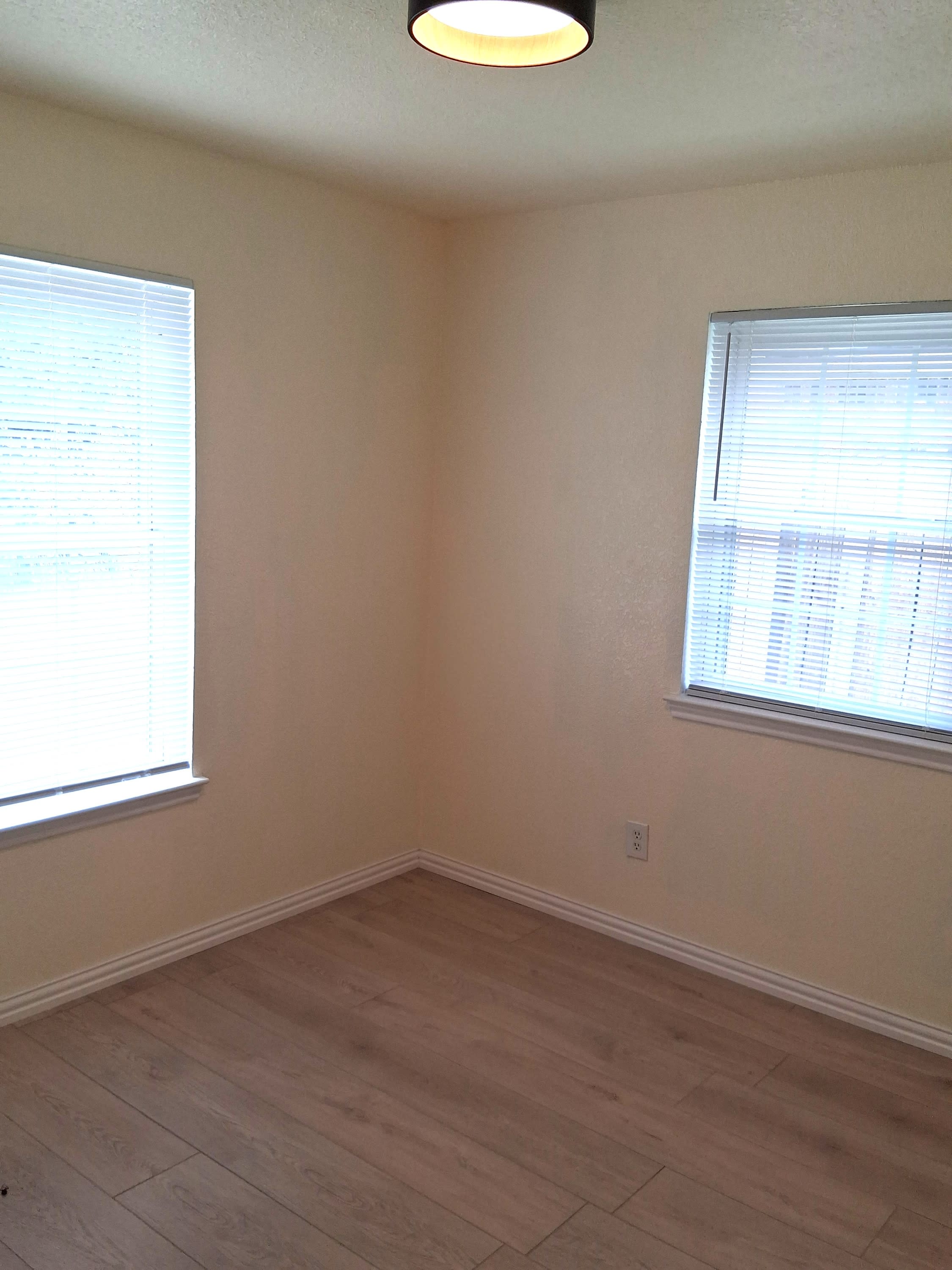 4102 Carolyn Drive – photo 2