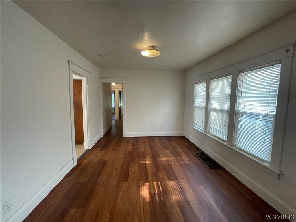 422 Moselle Street – photo 4