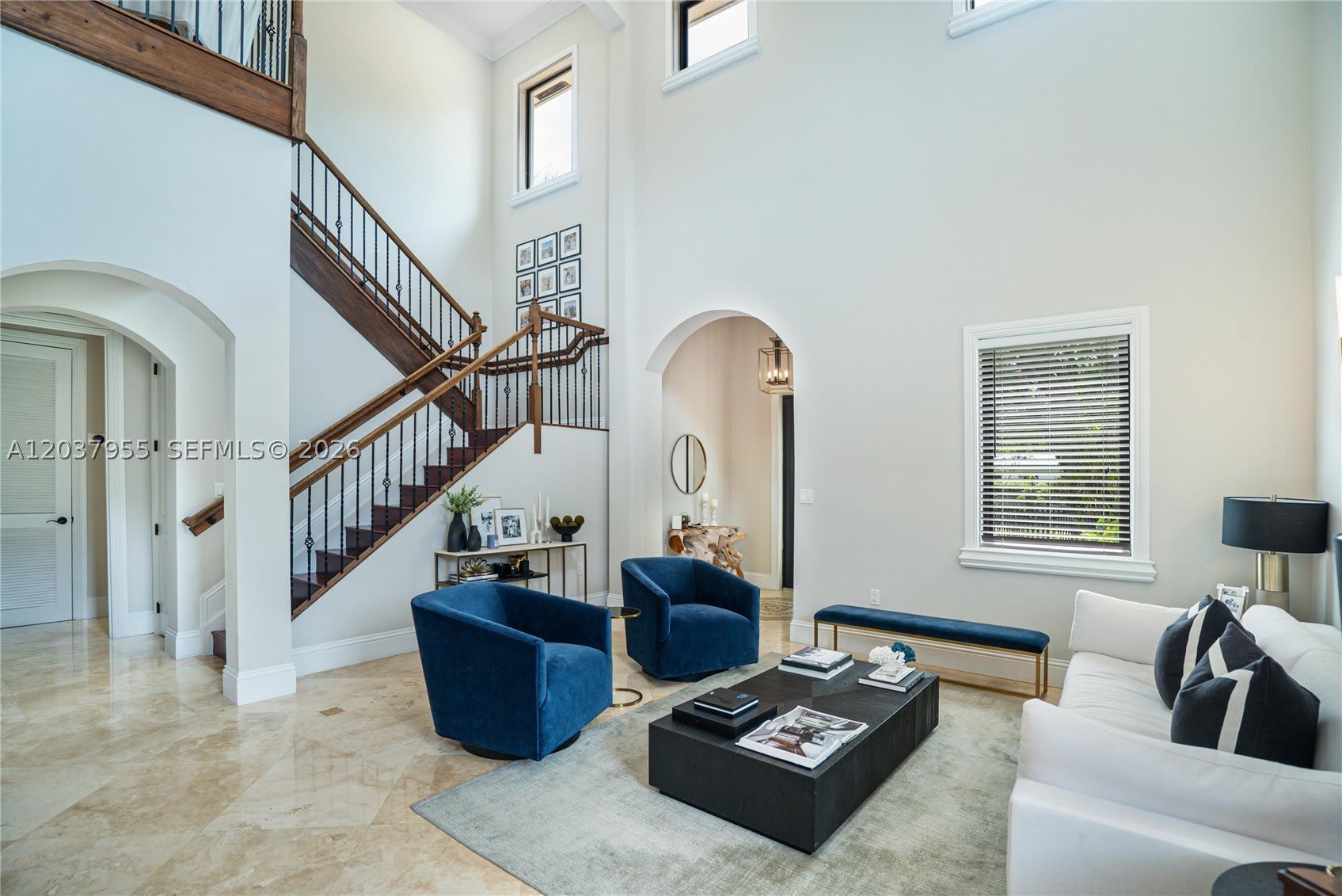 8919 NE 10th Ave – photo 1