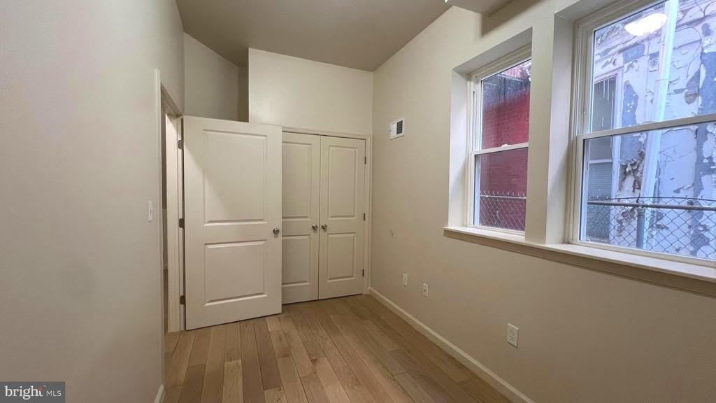 1219 W SILVER STREET – photo 5