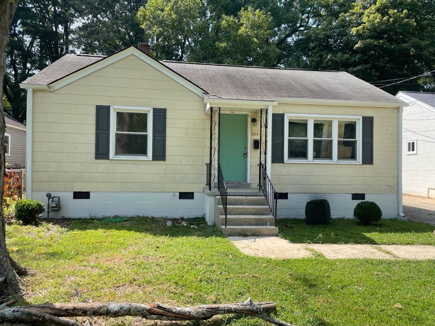 Renovated 3 Bedroom Near UNCG & Downtown Greensboro – photo 2
