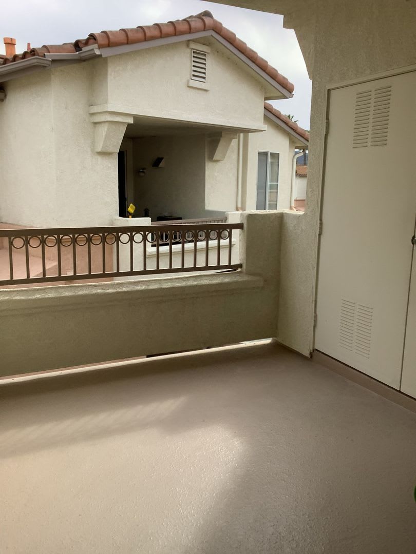 Upstairs Condo In The Remington Of Rancho San Diego With Laundry A Parking Spot Near All Grades Of School – photo 5