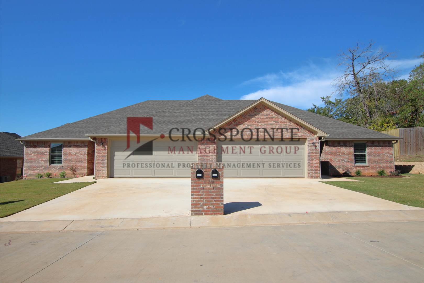 Beautiful 3 Bedroom 2 Bathroom Townhouse in South Tyler! – photo 2