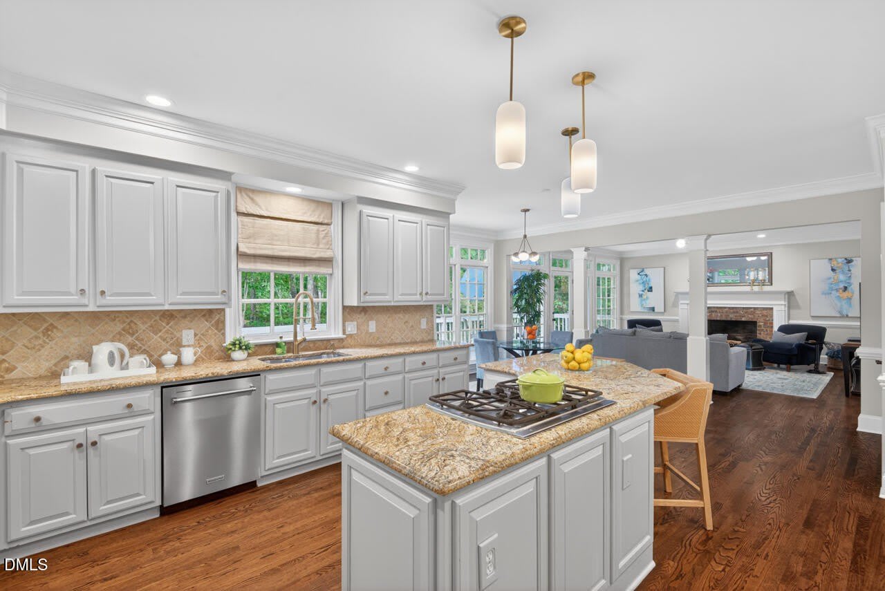 1202 Summerville Lane – photo 2