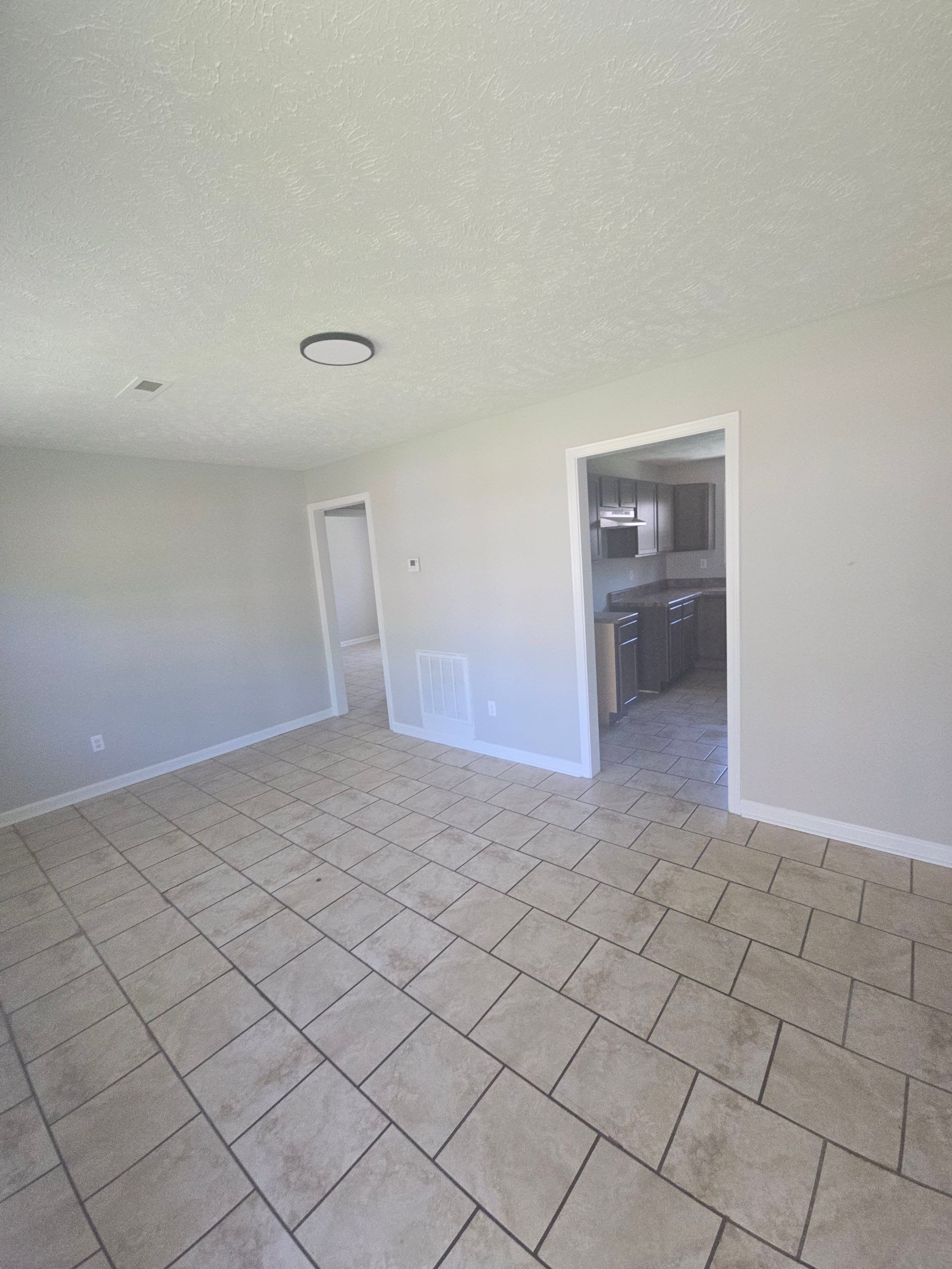 916 Monroe #4, Brownsville – photo 5