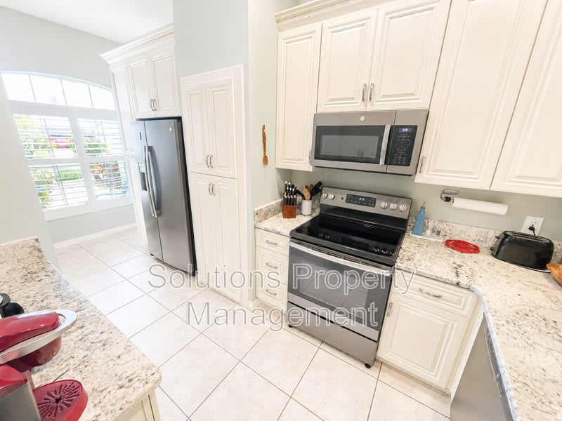 250 St Lucie Ln – photo 5