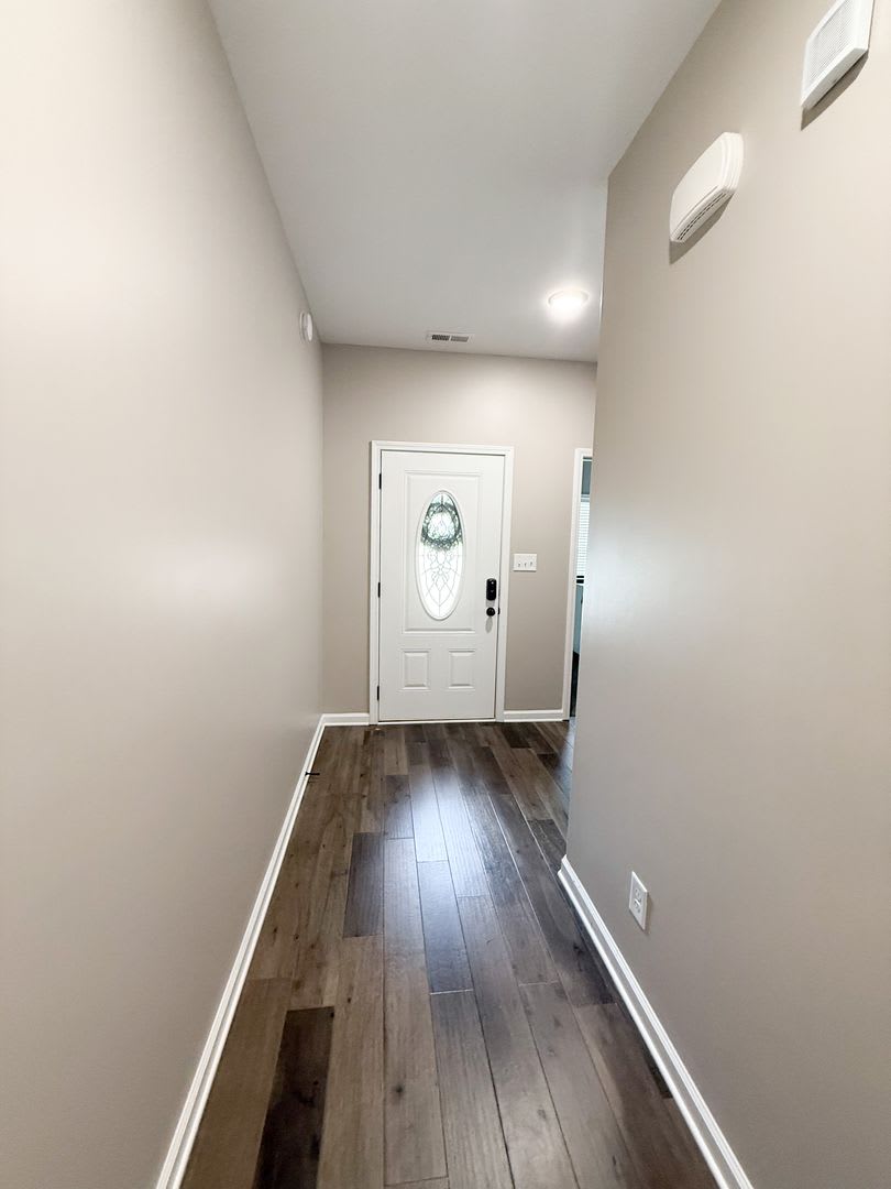 3 Bedroom 2 Bathroom Home – photo 2