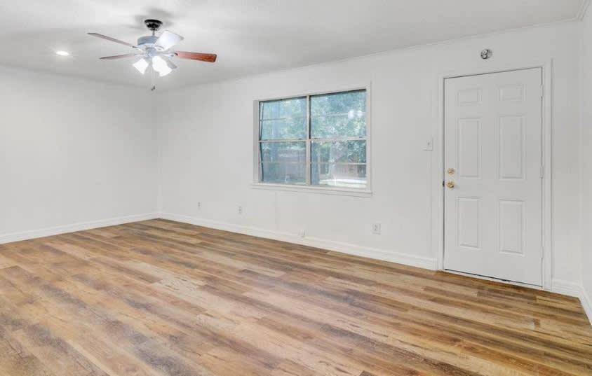 5585 Scenic Drive – photo 4