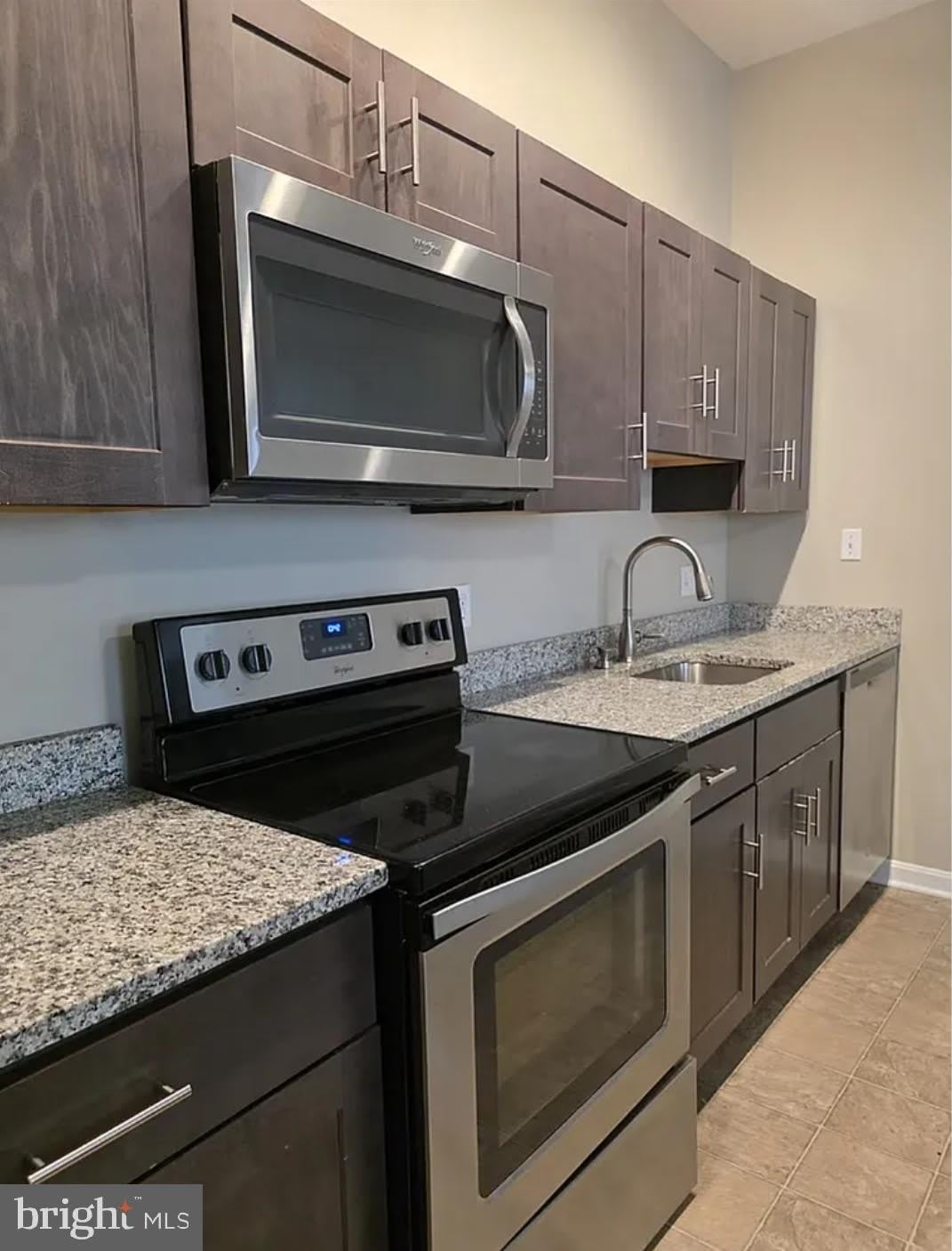 2128 FLEET Street – photo 3