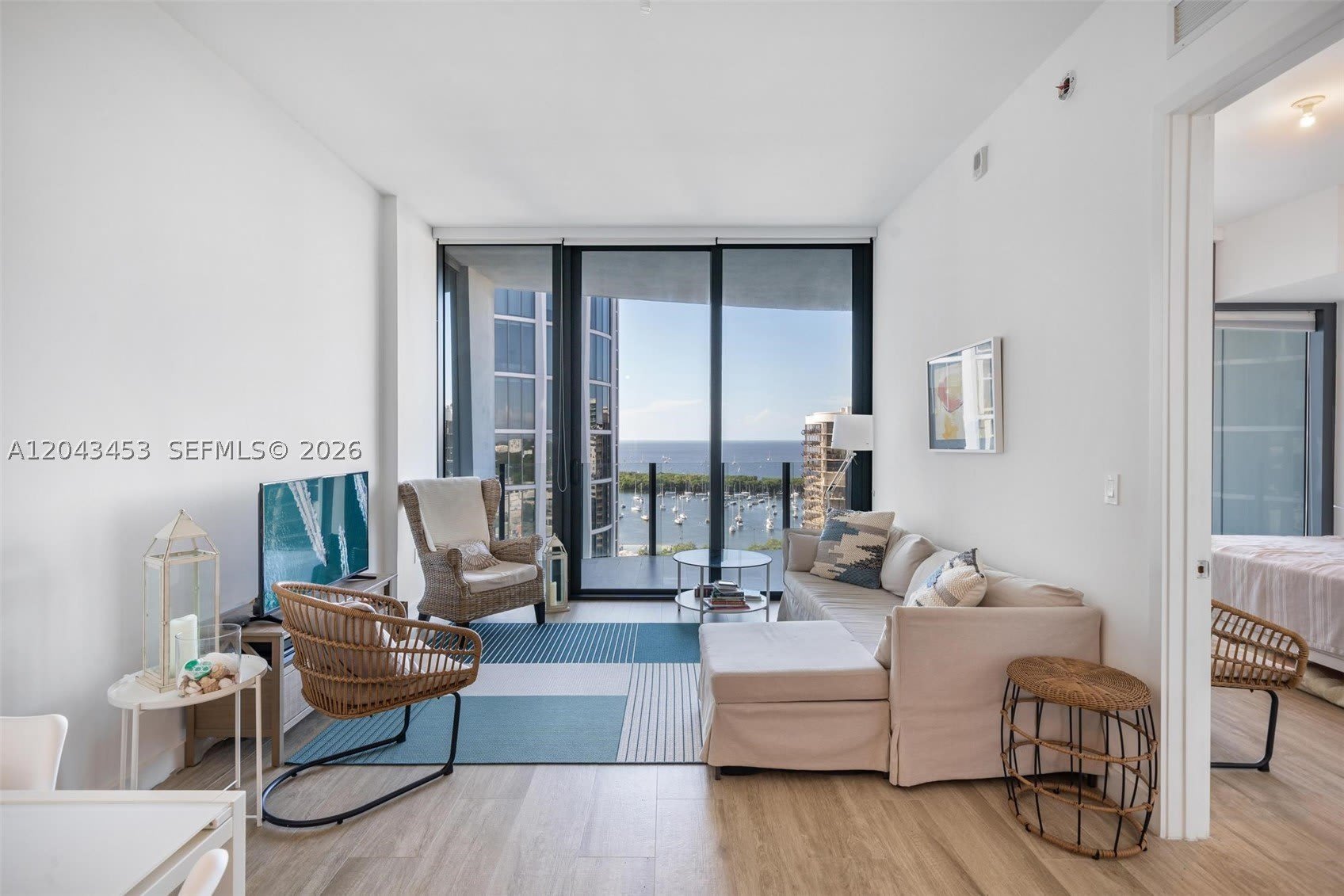 2831 S Bayshore Dr – photo 1