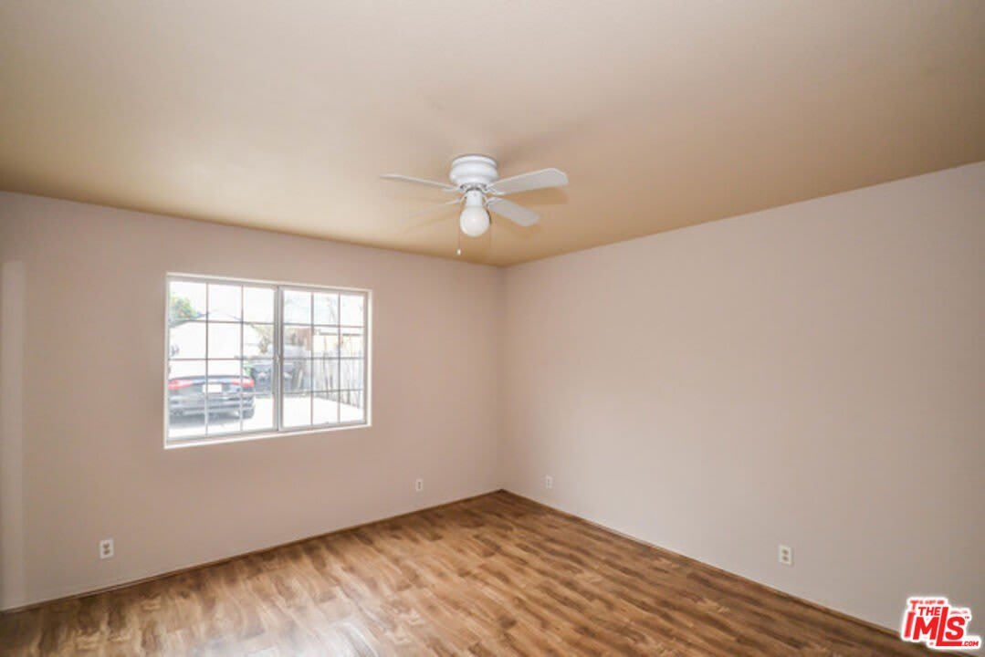 3722 WALL St – photo 4