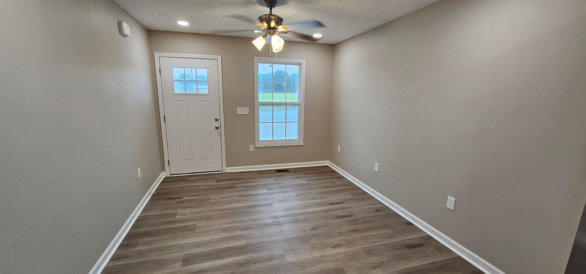 Cozy Townhome in Central Manchester! – photo 3
