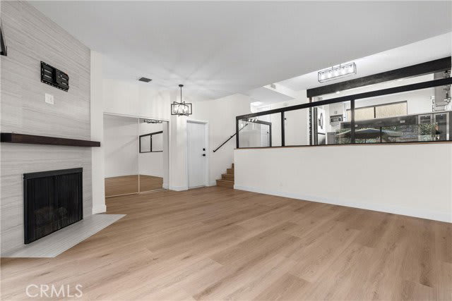 18417 Collins Street – photo 5