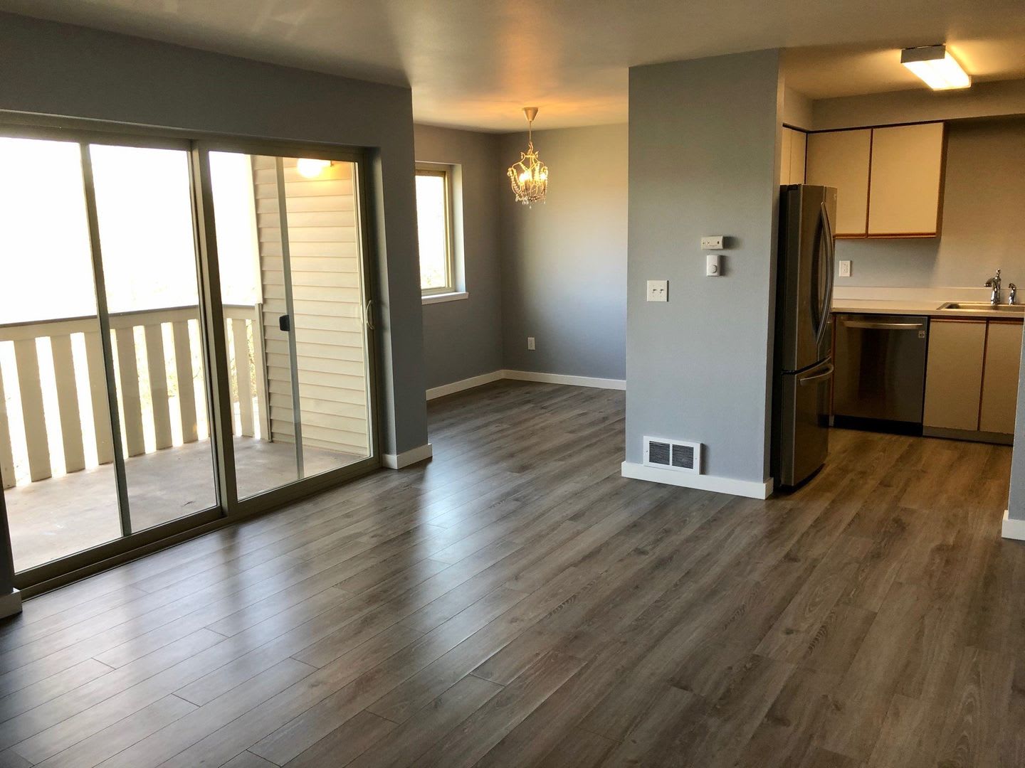 2 Bedroom 2 Bath Condo Overlooking a Greenbelt! – photo 1