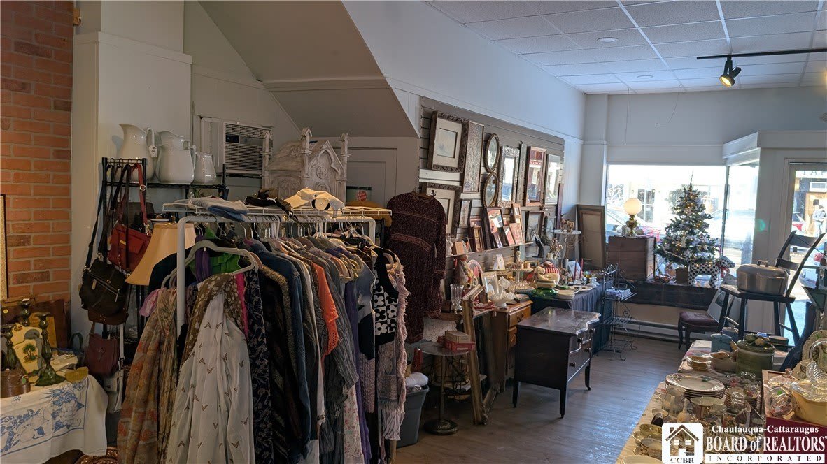 44 E Main Street – photo 4