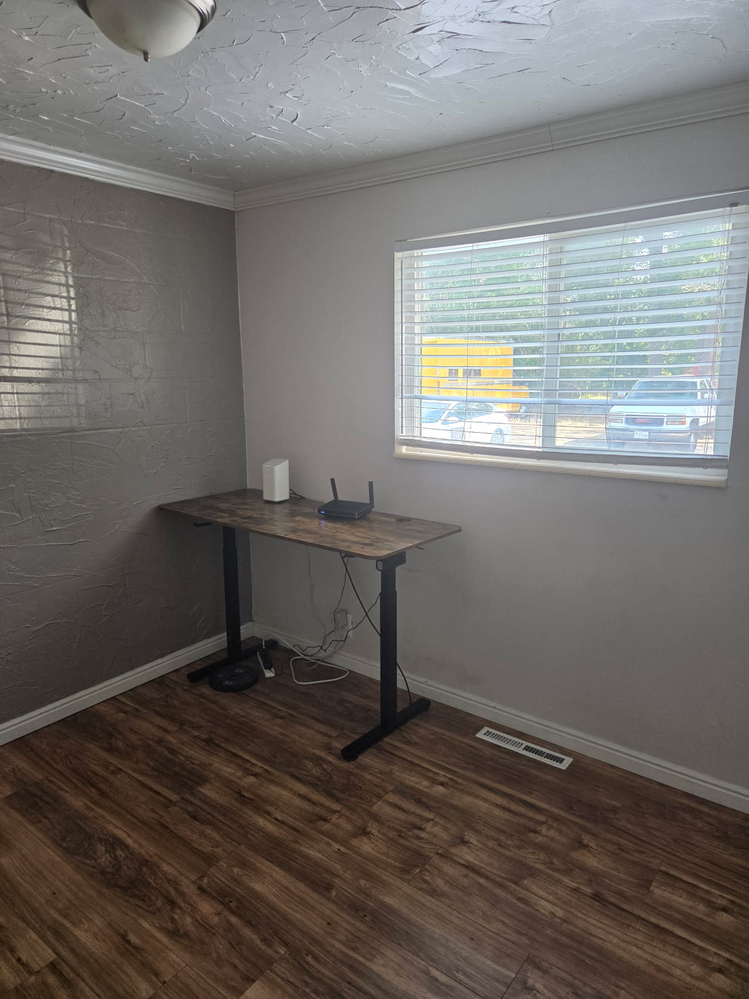 562 East 4500 South – photo 2