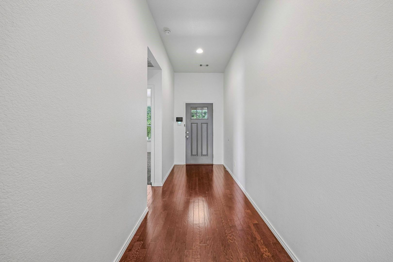 Exquisite 4-Bedroom Home in the Prestigious Light Farms Neighborhood – photo 4