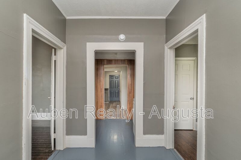 2024 Clark St – photo 4