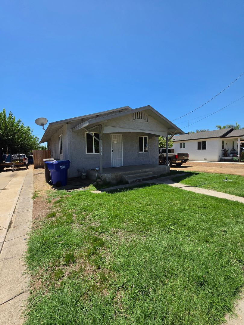 3 Bedroom 1 Bath Home – photo 2