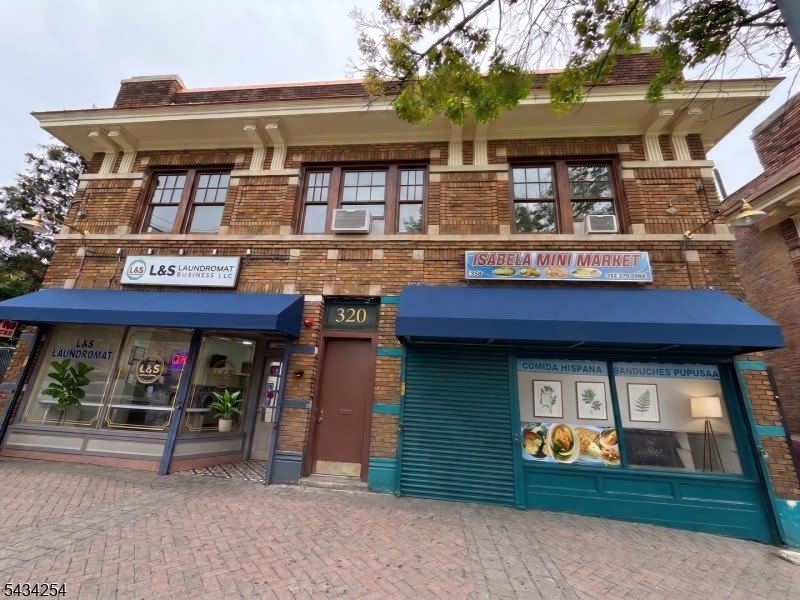320 Central Ave – photo 1