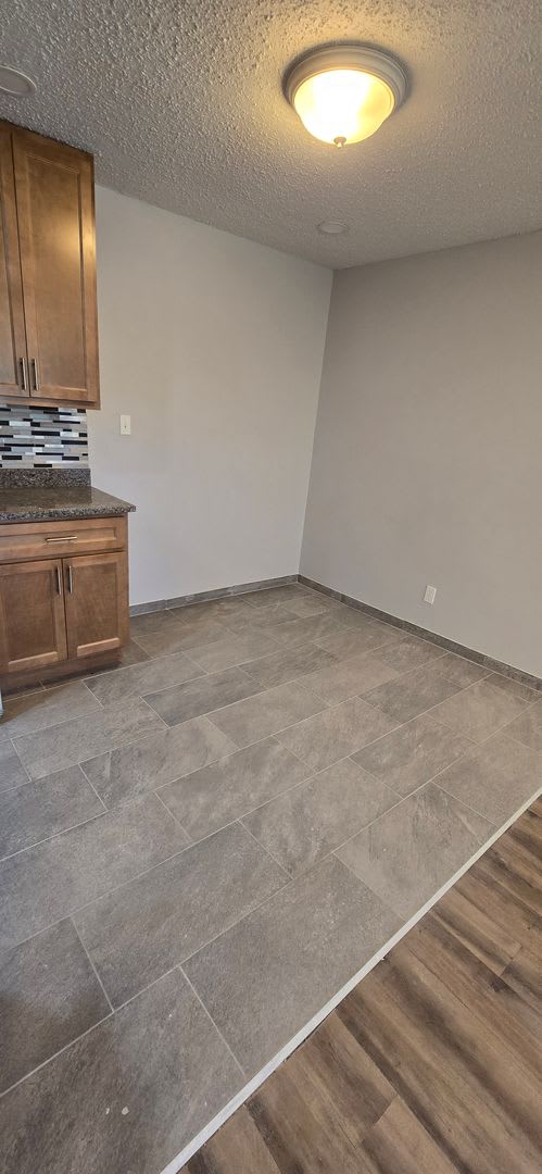 Beautifully Renovated Two Bedroom Condo In Ladue School District – photo 4