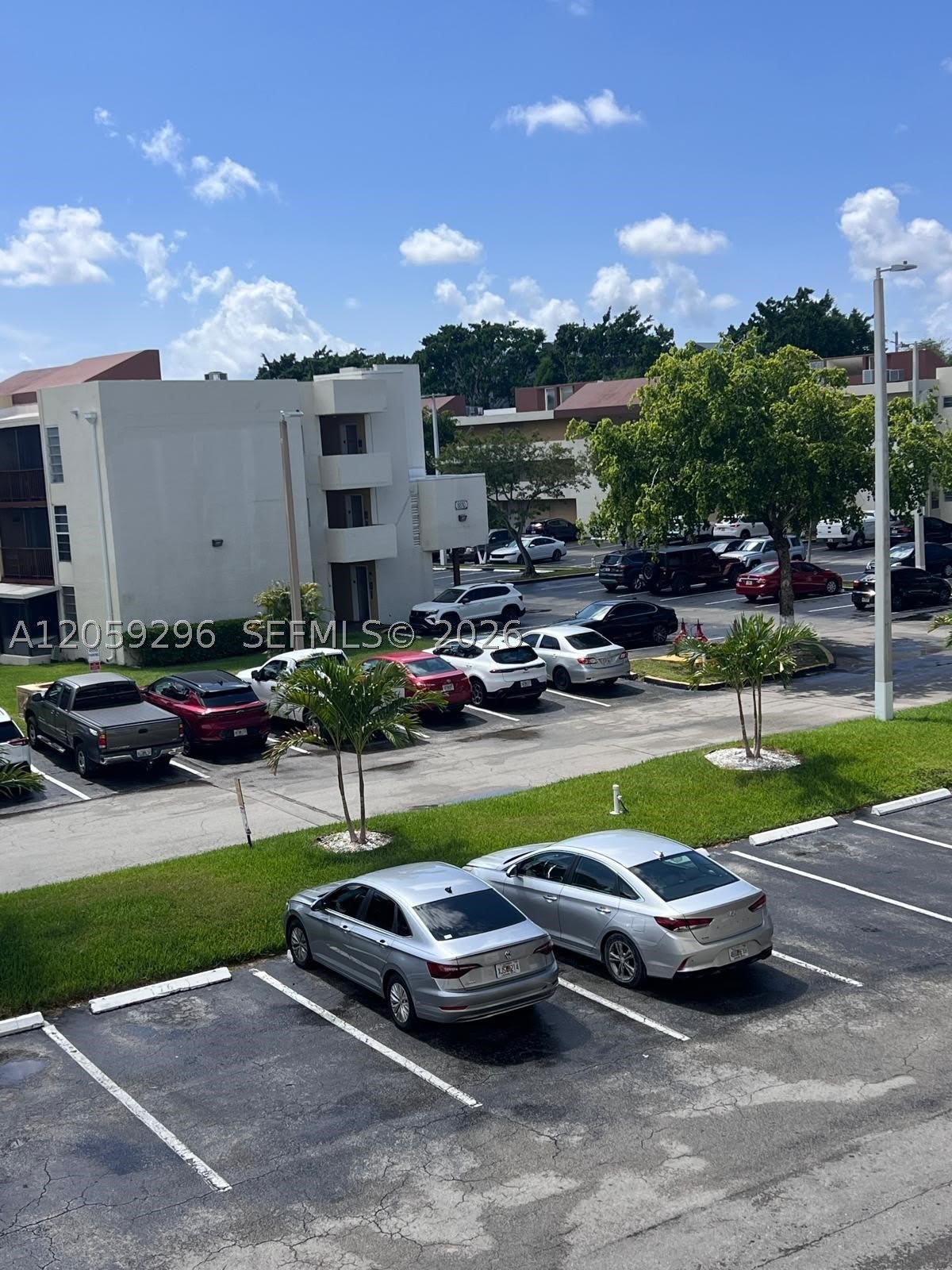 8870 Fontainebleau Blvd – photo 3