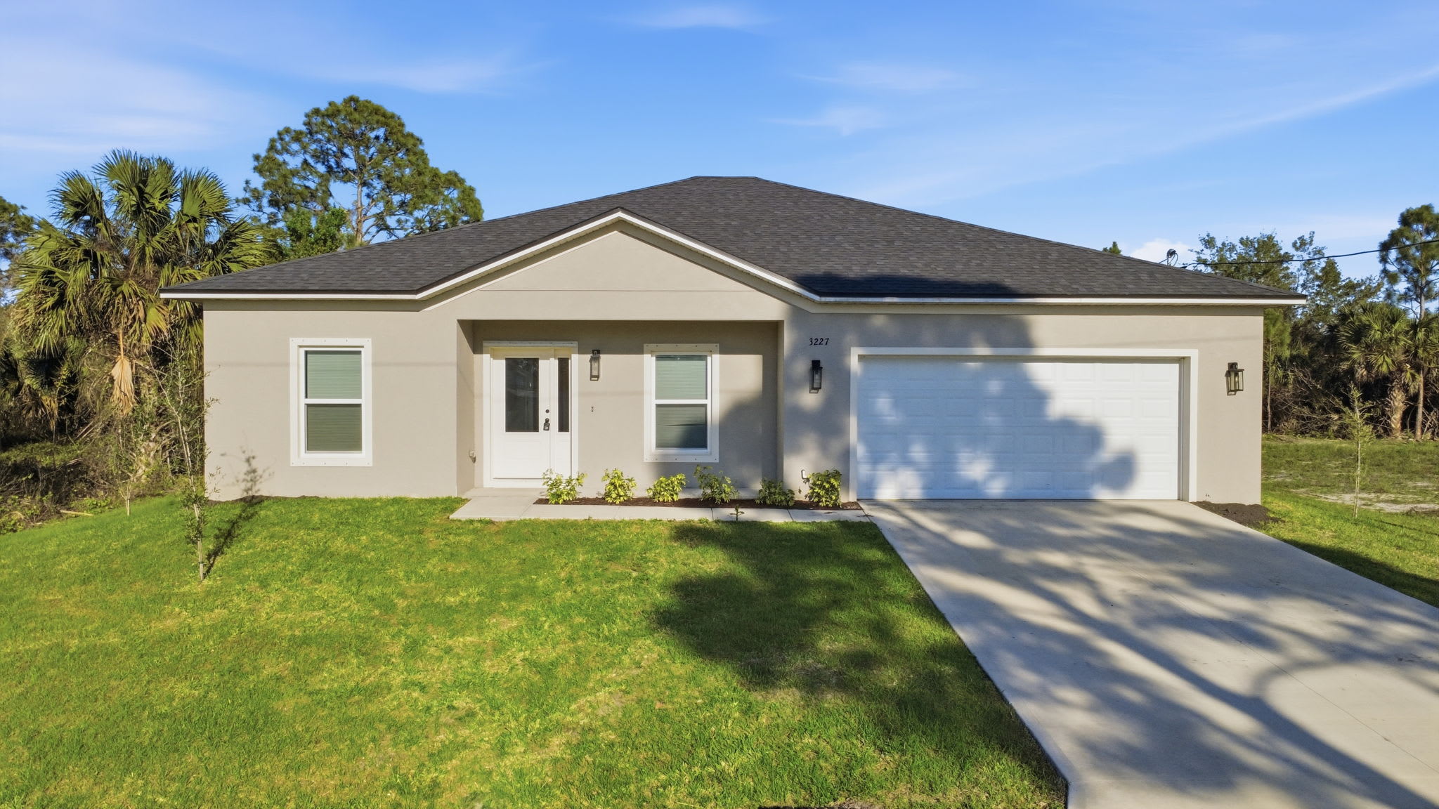 3227 Halsey Avenue Southeast – photo 2