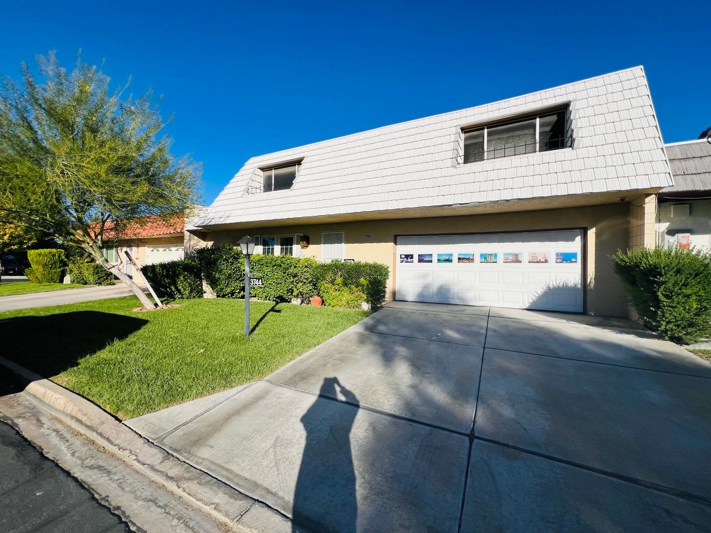 Price Reduced Utilities Included Upgraded 2 Bedroom Duplex Near Unlv – photo 2