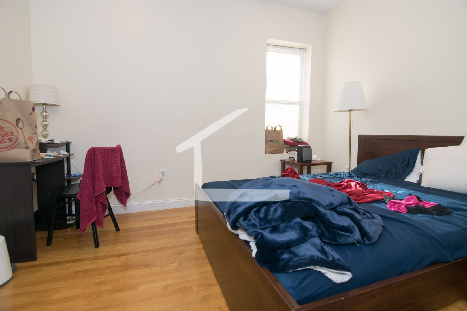Nicely Updated 4 Bed For September – photo 2