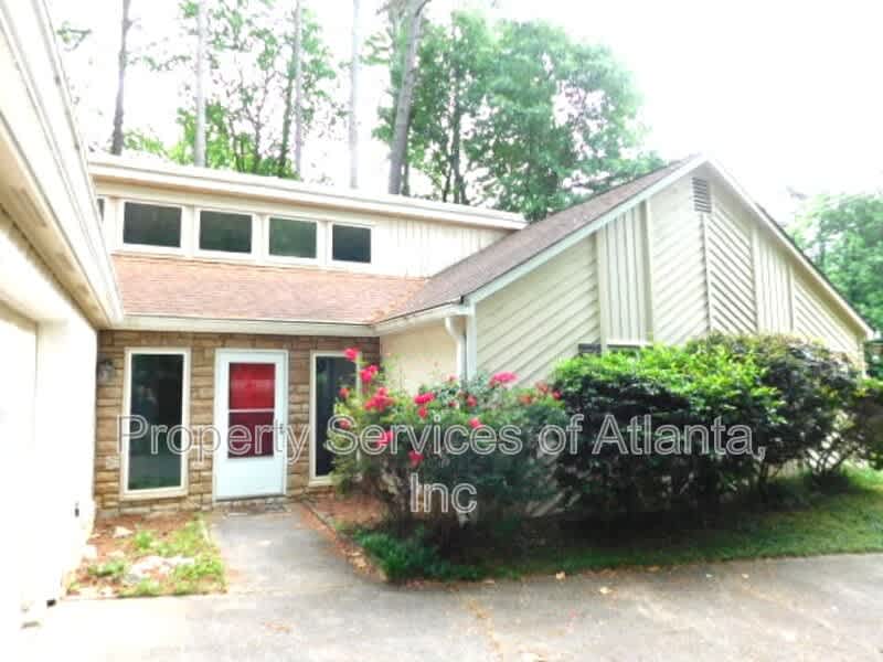 1710 Pine Rd – photo 2